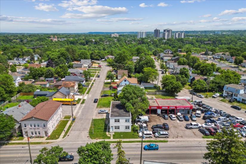 Property listing for 63 Pelham Rd., St. Catharines, ON