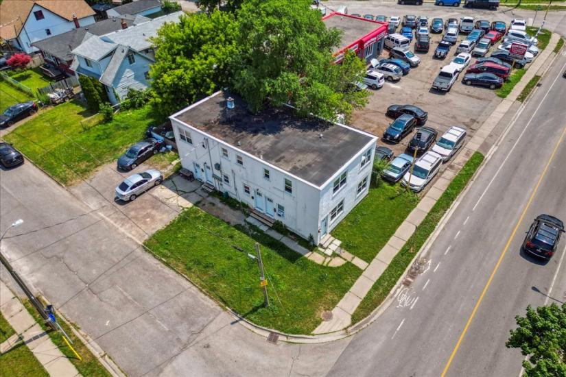 Property listing for 63 Pelham Rd., St. Catharines, ON