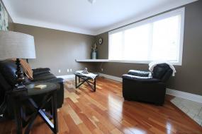 Property listing for 50 East 44th St., Hamilton, ON