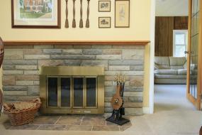 Property listing for 908 Bishop Pl., Ancaster, ON