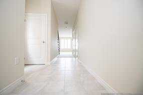 Property listing for 84 Dunrobin Lane, Grimsby, ON