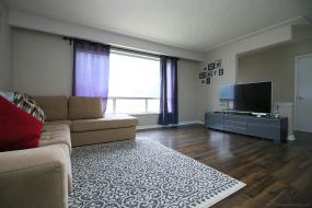 Property listing for 563 Mohawk Rd. E., Hamilton, ON