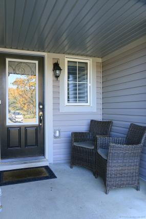 Property listing for 203 Gowland Dr., Binbrook, ON