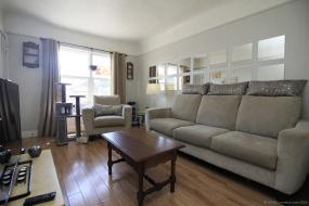 Property listing for 33 Strathearne Ave., Hamilton, ON