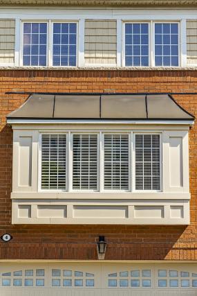 Property listing for #4-7 Sirente Dr., Hamilton, ON