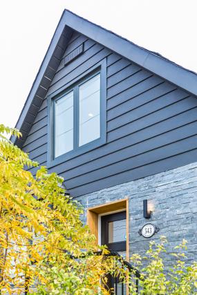 Property listing for 543 Upper Sherman Ave., Hamilton, ON