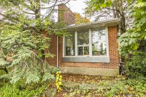 Property listing for 675 Scenic Dr., Hamilton, ON