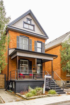 Property listing for 313 Bold St., Hamilton, ON