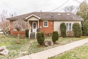 Property listing for 128 York Rd., Dundas, ON
