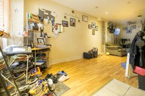 Property listing for 7 Madison Ave., Hamilton, ON