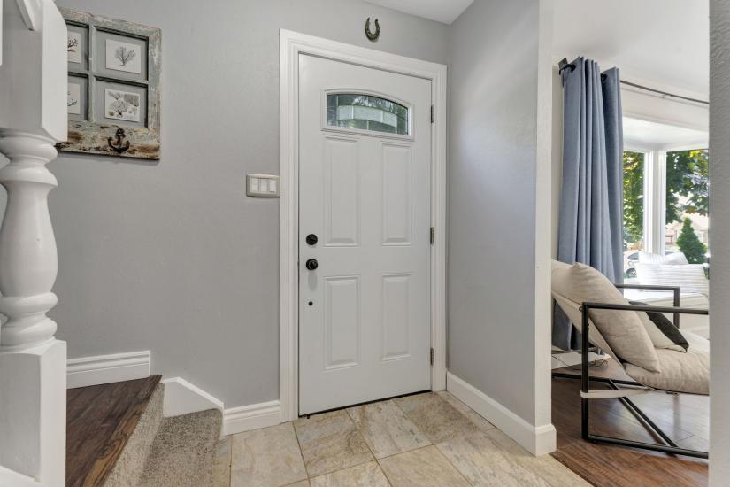 Property listing for 20 Bywood Cres., Stoney Creek, ON