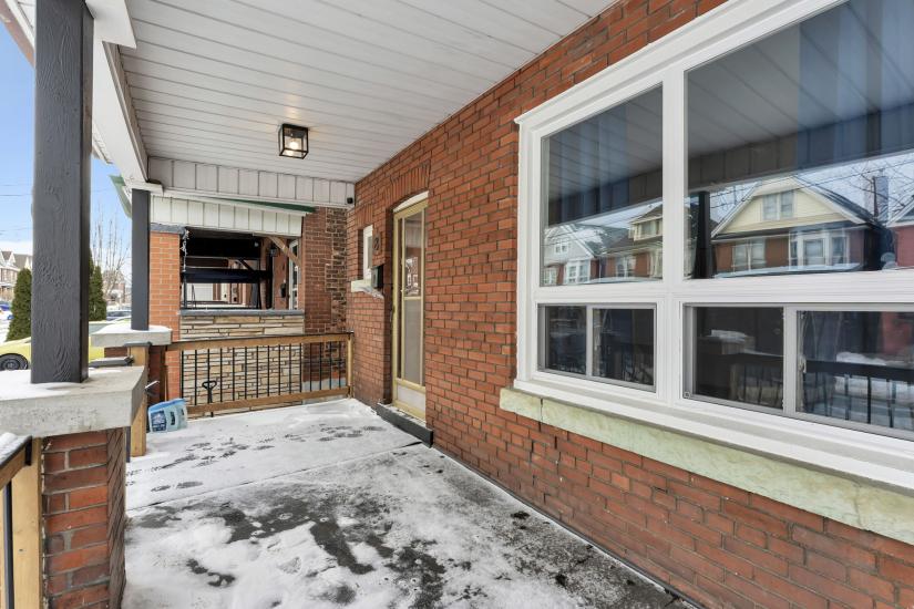 Property listing for 8 Senator Ave., Hamilton, ON