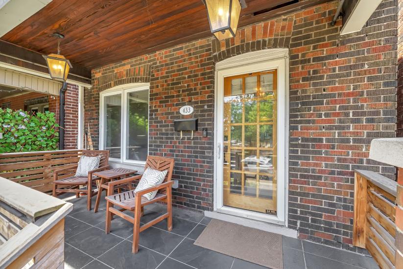 Property listing for 433 Hughson St. N., Hamilton, ON