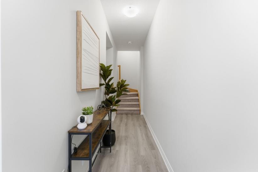 Property listing for 40 Zinfandel Dr. Unit #38, Stoney Creek, ON