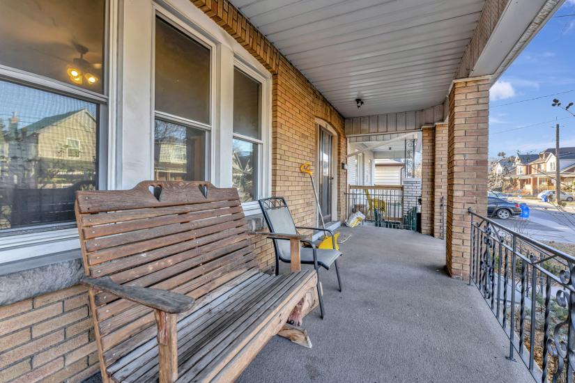 Property listing for 70 Belview Ave., Hamilton, ON