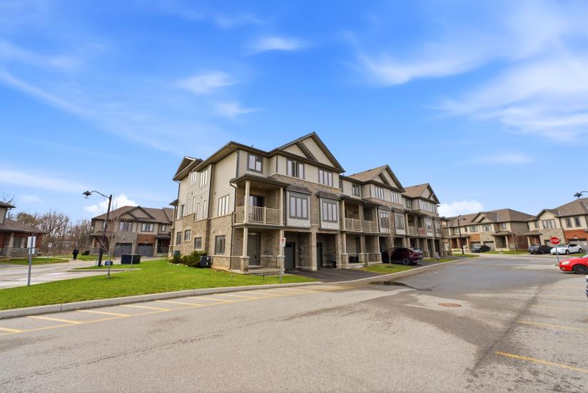 Property listing for #160-77 Diana Ave., Brantford, ON