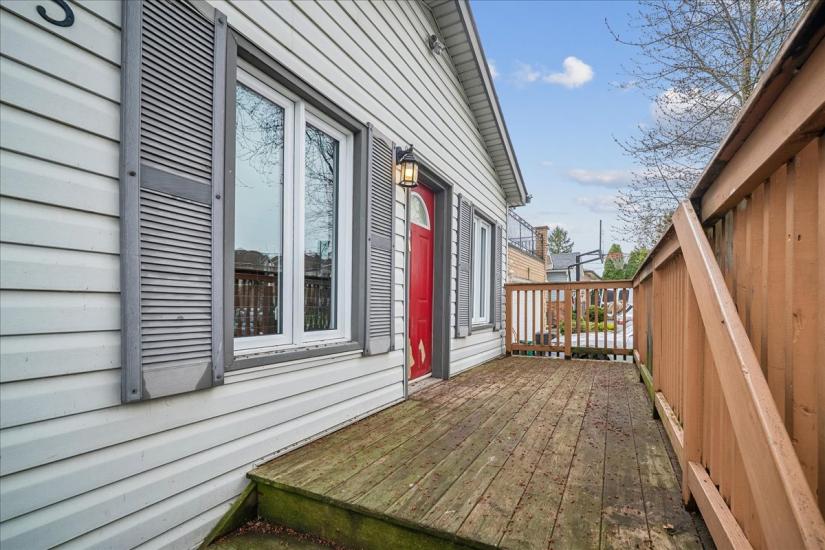 Property listing for 5 Herbert Crt., Stoney Creek, ON