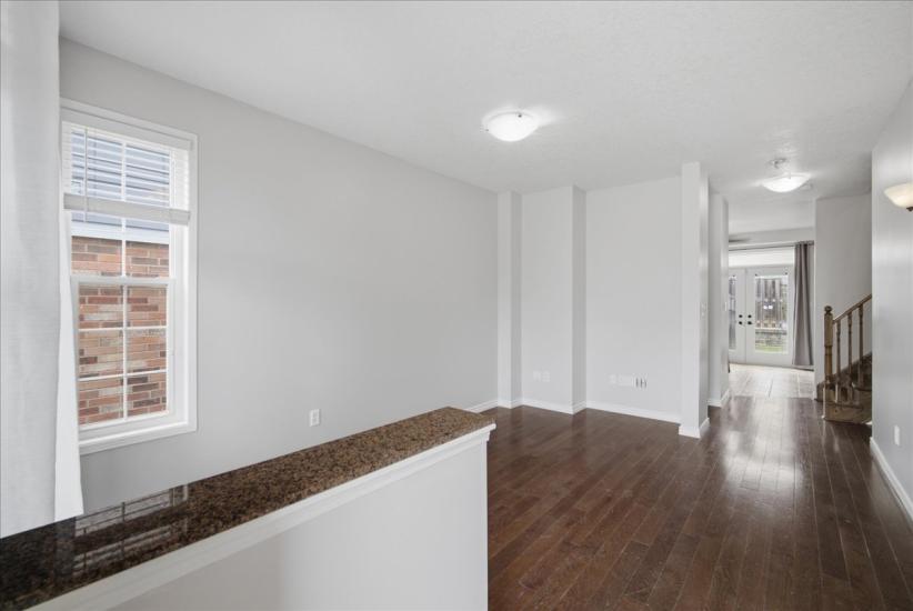 Property listing for 40 Whitwell Way, Binbrook, ON