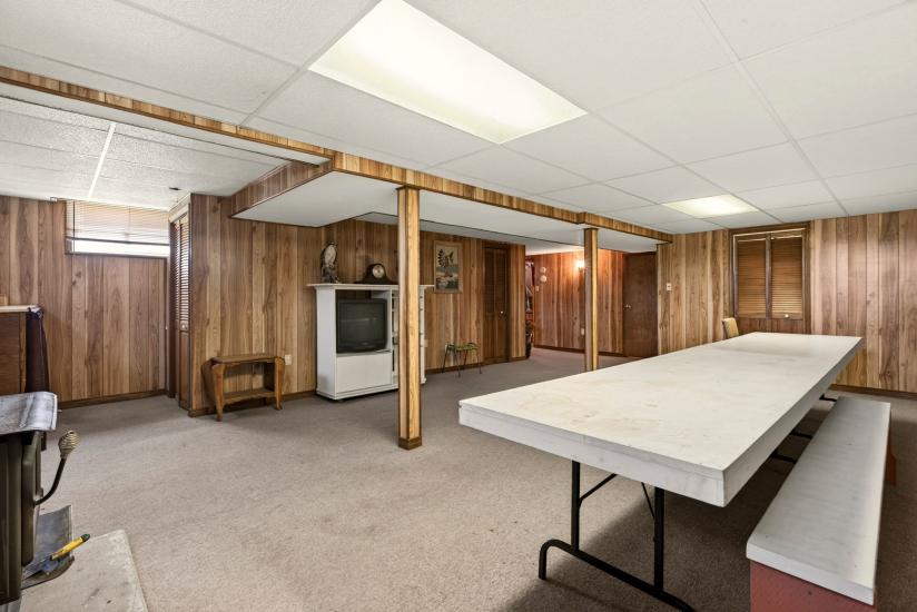 Property listing for 958 Highland Rd. E., Stoney Creek, ON