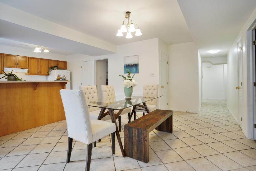 Property listing for 154 Hepburn Cres., Hamilton, ON