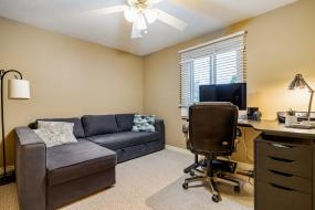 Property listing for 145 Lavender Dr., Ancaster, ON