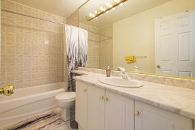 Property listing for #92-100 Beddoe Dr., Hamilton, Ontario