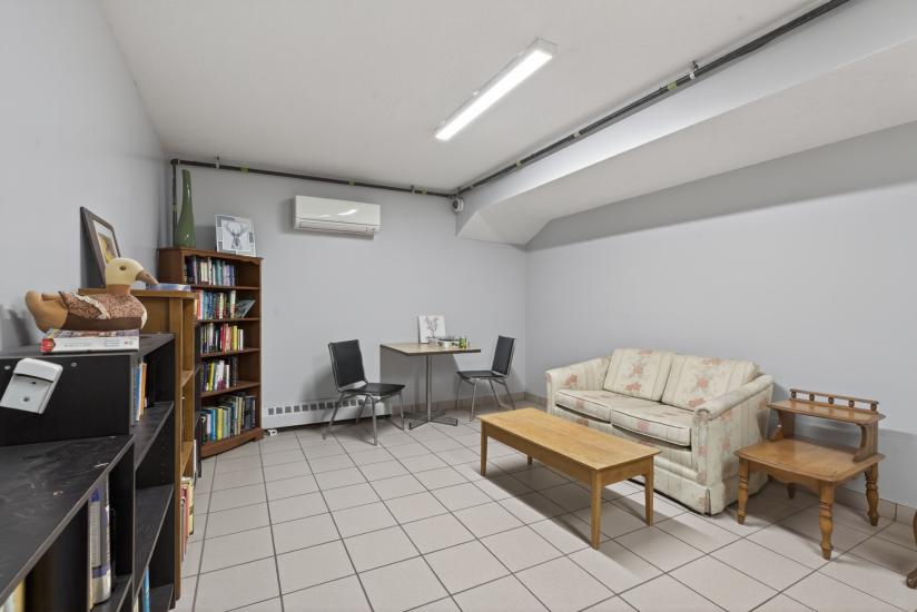 Property listing for #1102-1966 Main St. W., Hamilton, ON