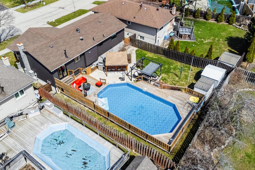 Property listing for 20 Ackland St., Hamilton, ON