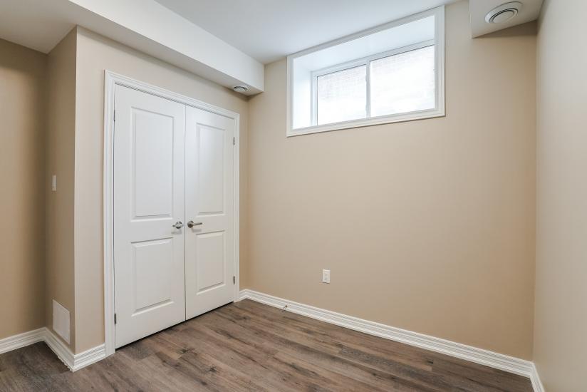 Property listing for #B-177 Rykert St., St. Catharines, ON