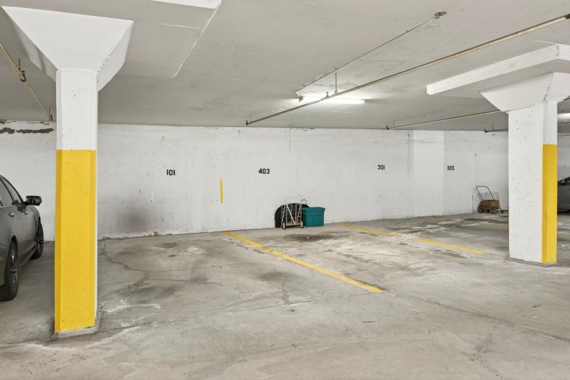 Property listing for #101-8 Main St., Dundas, ON