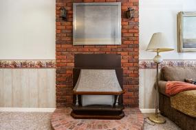 Property listing for 42 Beston Dr., Hamilton, Ontario