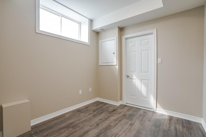 Property listing for #B-177 Rykert St., St. Catharines, ON