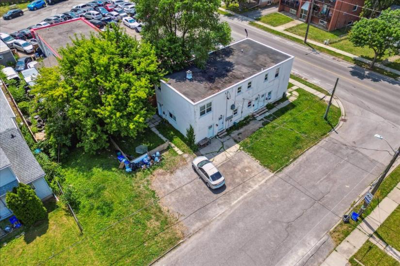 Property listing for 63 Pelham Rd., St. Catharines, ON