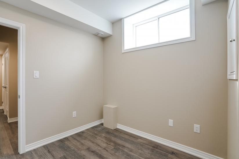 Property listing for #B-177 Rykert St., St. Catharines, ON