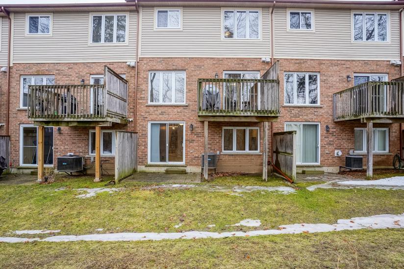 Property listing for 104 Myers Lane, Ancaster, ON