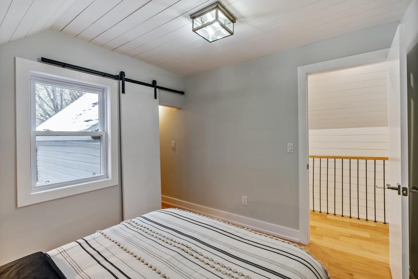 Property listing for 24 Norway Ave, Hamilton, ON