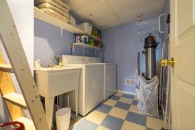 Property listing for #92-100 Beddoe Dr., Hamilton, Ontario