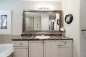 Property listing for 1363 Upper Paradise Rd., Hamilton, ON