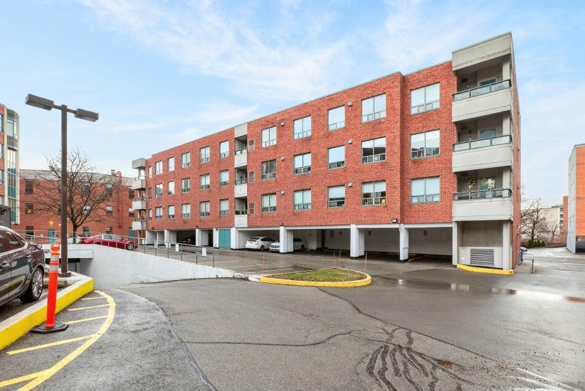 Property listing for #101-8 Main St., Dundas, ON