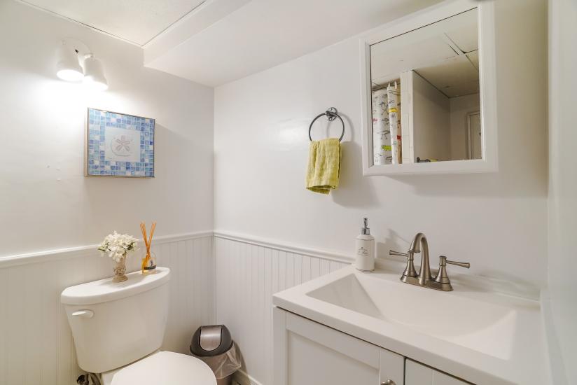 Property listing for 85 Hyde Park Ave, Hamilton, ON