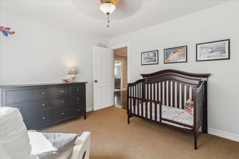 Property listing for 60 Pumpkin Pass, Binbrook, ON