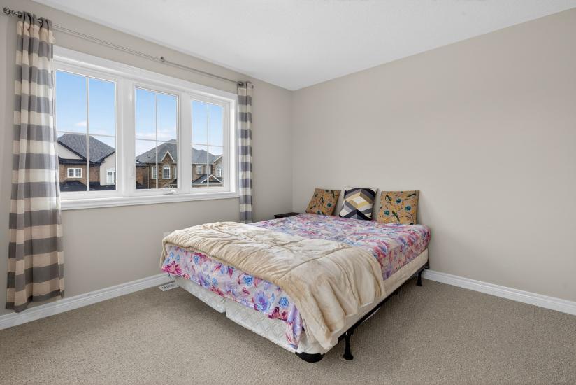 Property listing for 79 Dolomiti Crt., Stoney Creek, ON