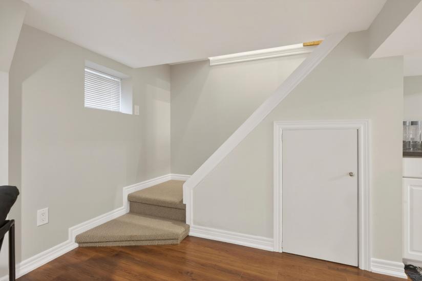 Property listing for 105 Highland Ave., St. Catharines, ON