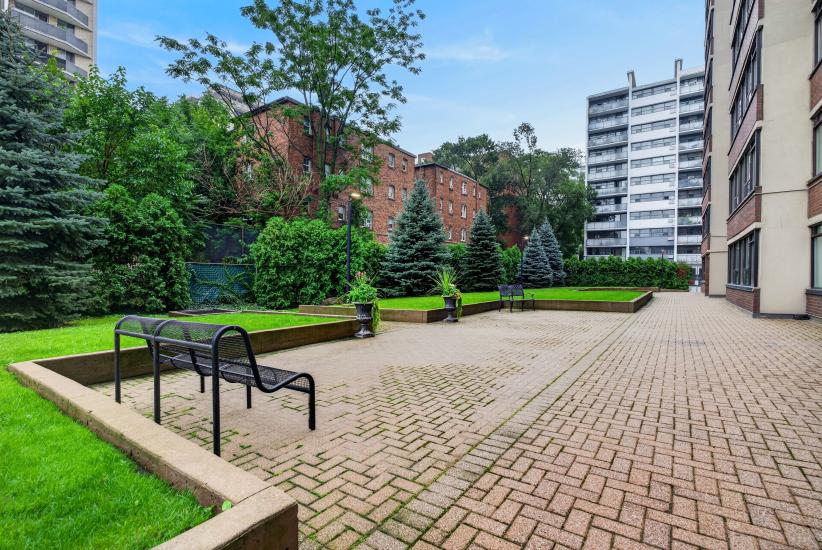Property listing for #1106-120 Duke St., Hamilton, ON