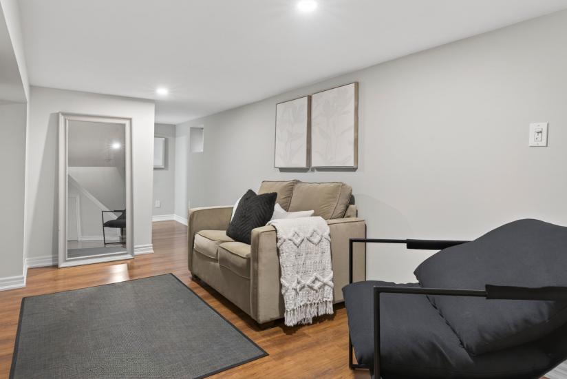 Property listing for 105 Highland Ave., St. Catharines, ON
