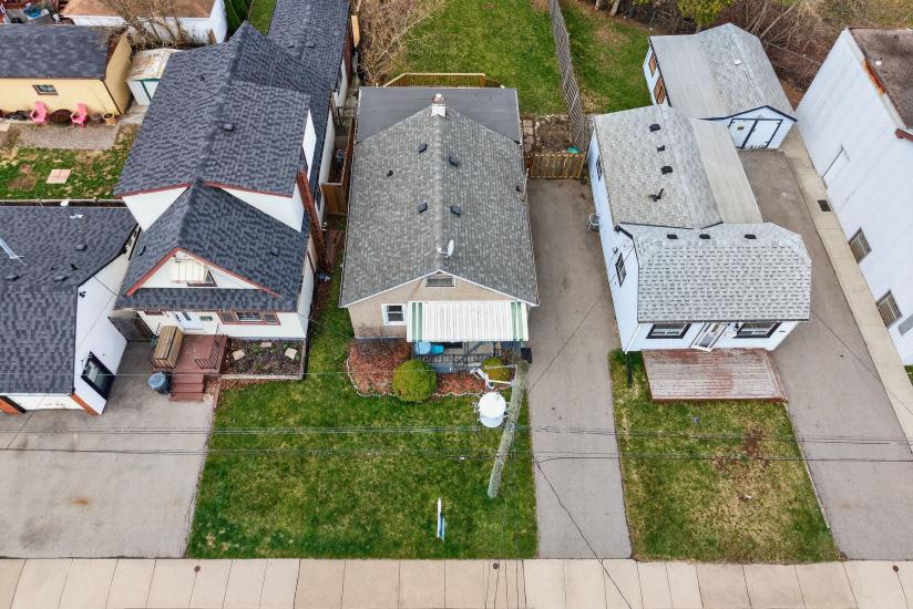 Property listing for 663 Tate Ave., Hamilton, ON