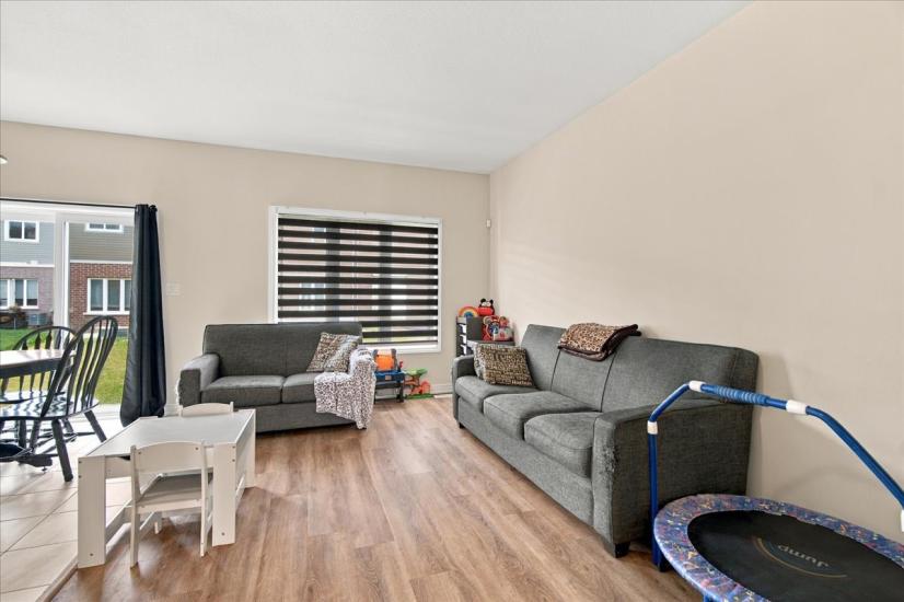 Property listing for 125 Sunflower Pl., Welland, ON