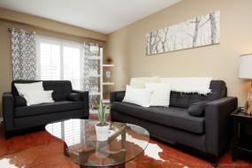 Property listing for 86 Meadow Wood Cres., Hamilton, ON