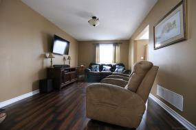 Property listing for 151 Rosebury Way, Hamilton, ON