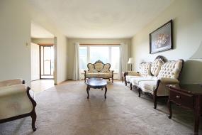 Property listing for 182 Solomon Cres., Hamilton, ON